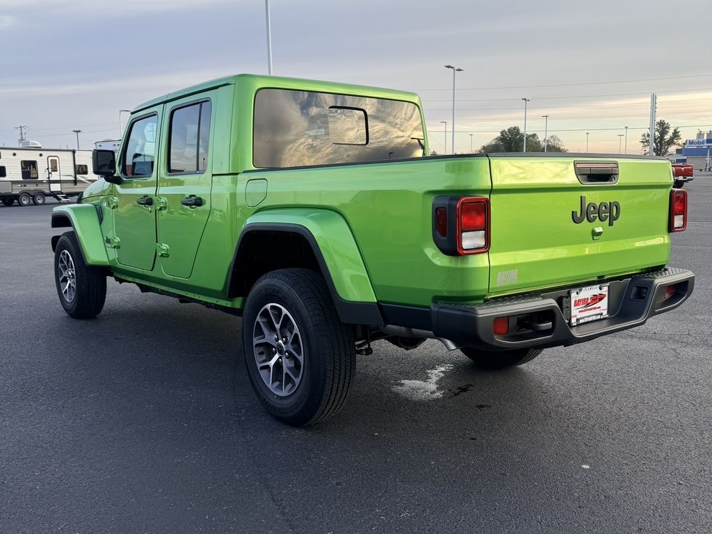 New 2026 Jeep Gladiator SPORT S 4X4 Pickup