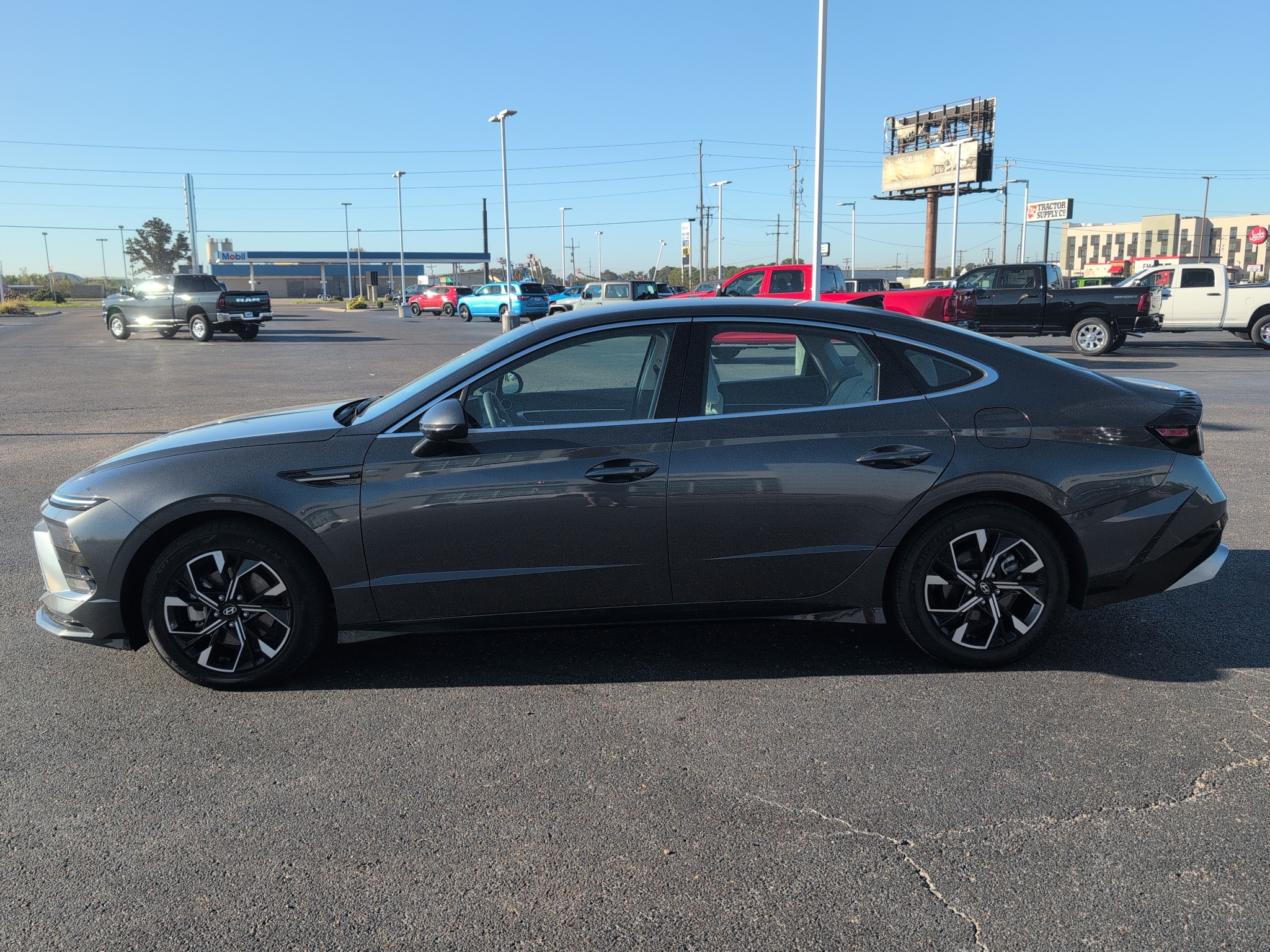 Used 2025 Hyundai Sonata SEL Sedan