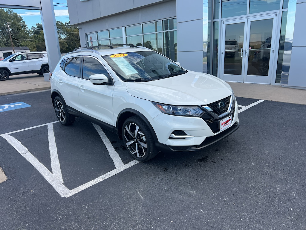 Used 2021 Nissan Rogue Sport SL SUV