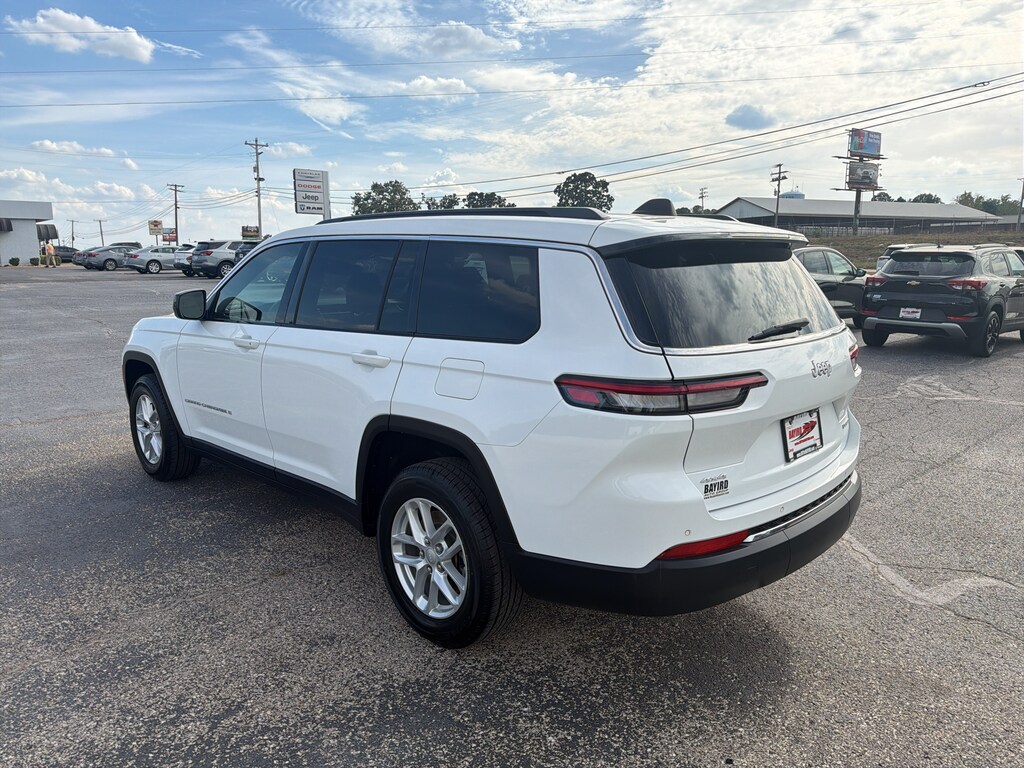 Used 2024 Jeep Grand Cherokee L Laredo SUV