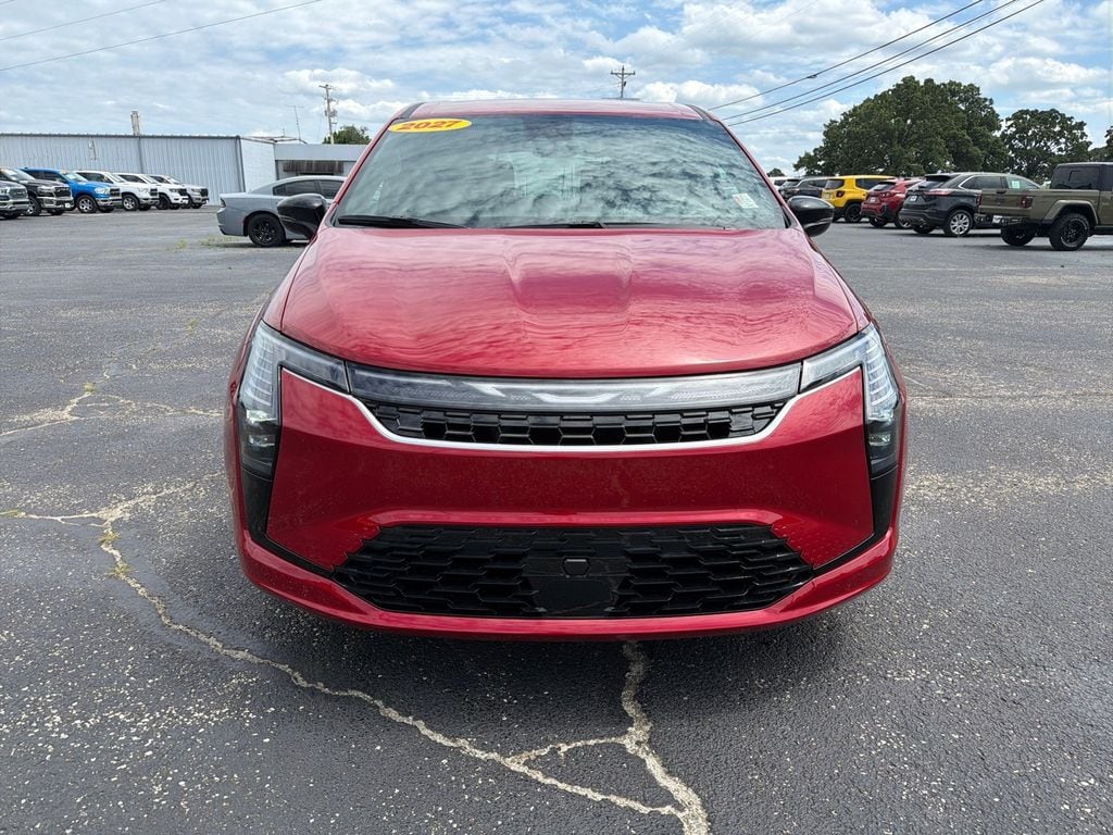 New 2027 Chrysler Pacifica Select Passenger Van