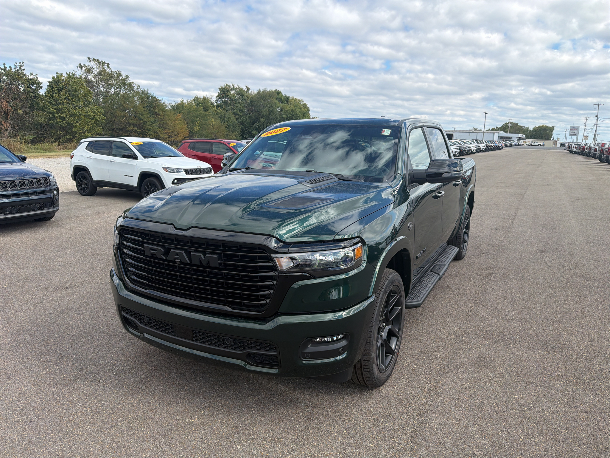 2027 Ram 1500 LARAMIE CREW CAB 4X4 5'7 BOX Pickup