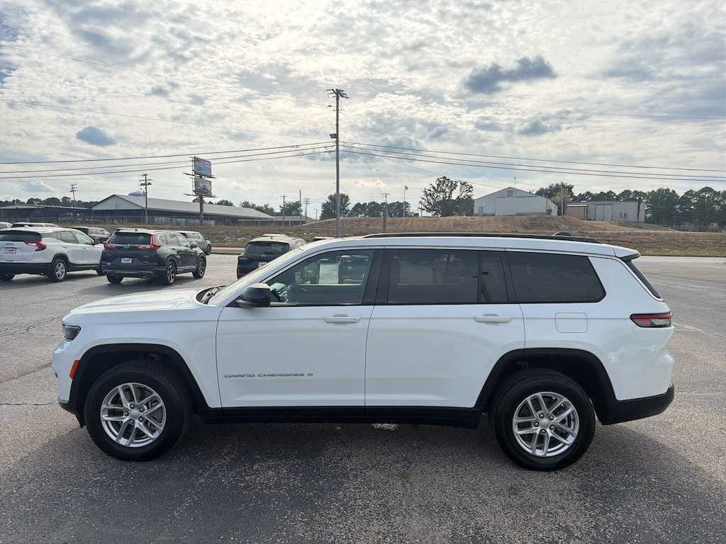 Used 2024 Jeep Grand Cherokee L Laredo SUV