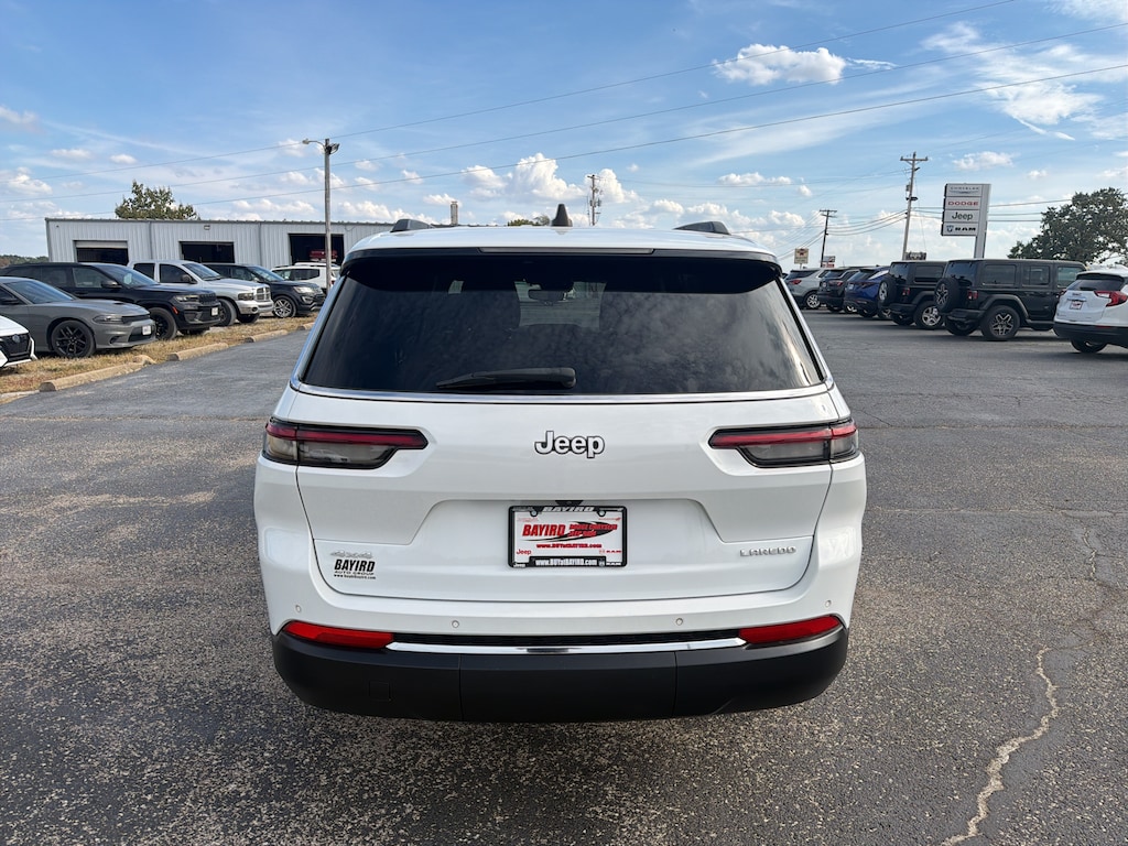 Used 2024 Jeep Grand Cherokee L Laredo SUV