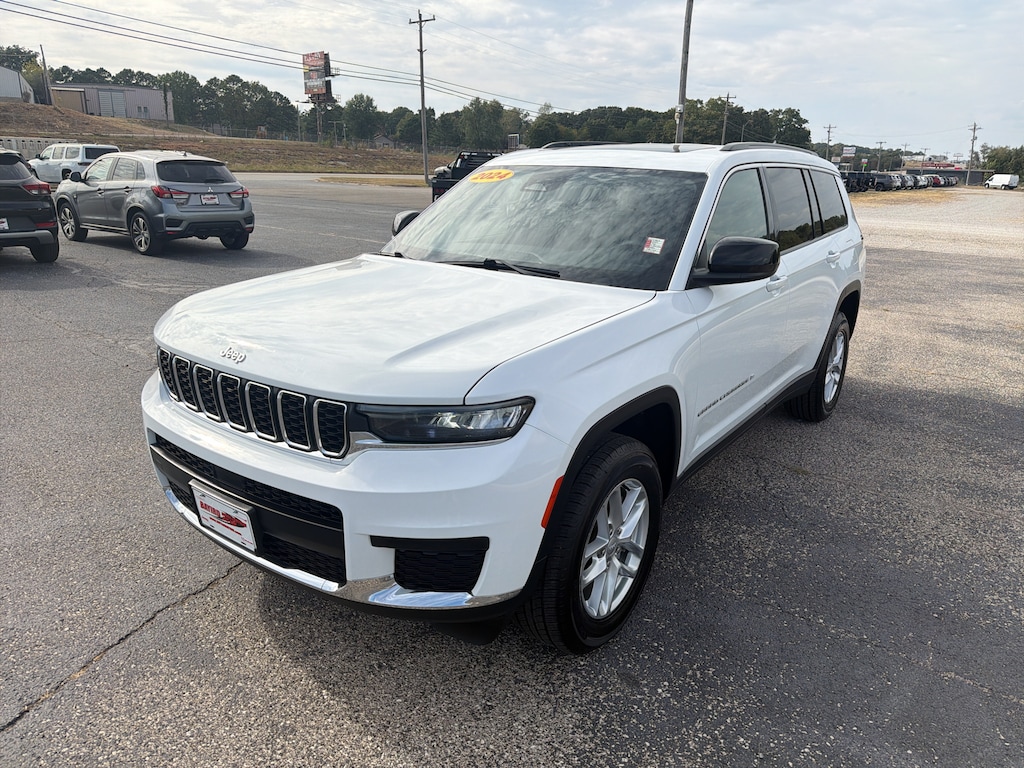 Used 2024 Jeep Grand Cherokee L Laredo SUV