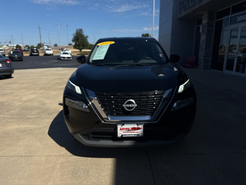 Used 2023 Nissan Rogue SV Sport Utility