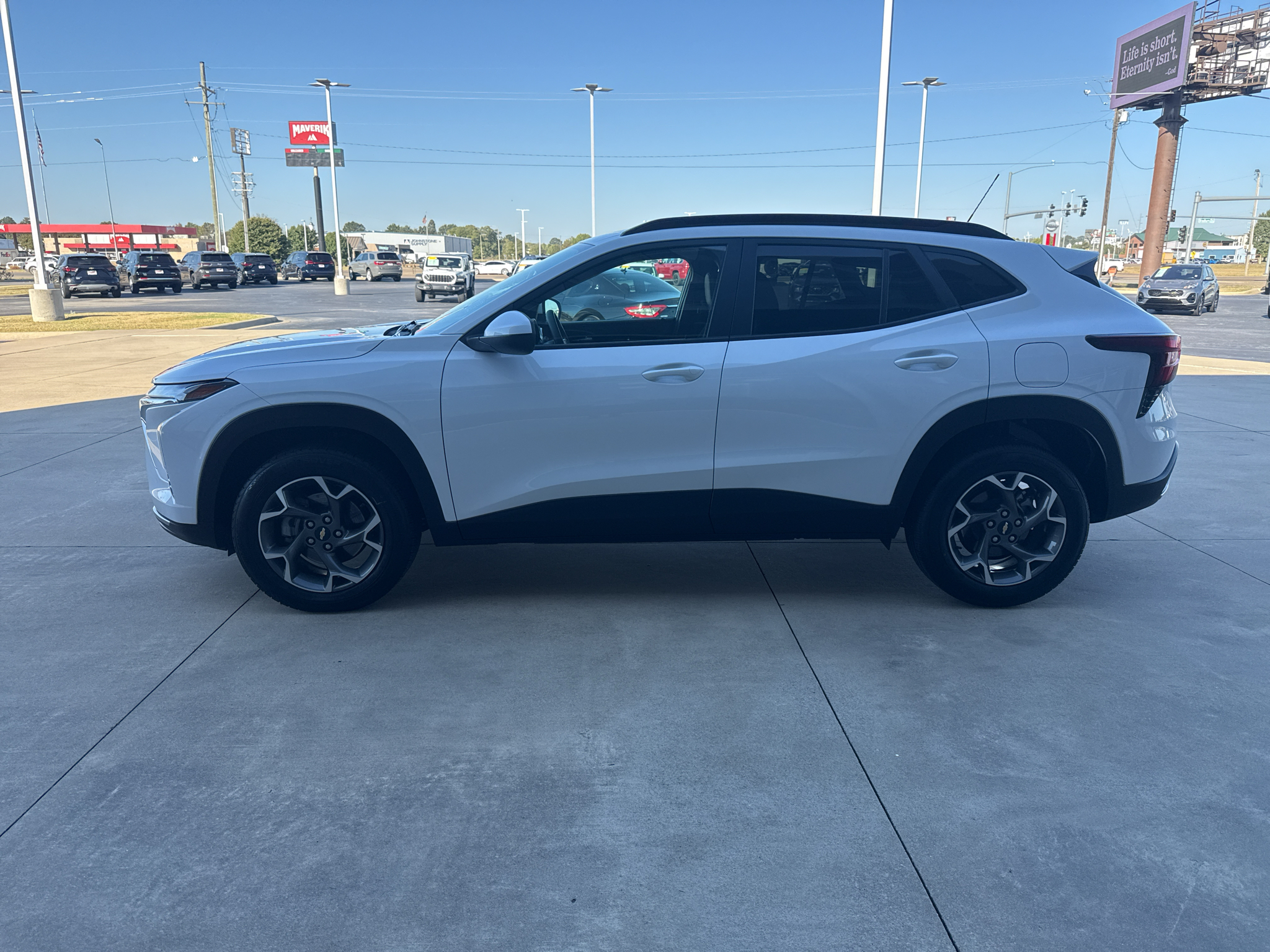 Used 2024 Chevrolet Trax LT Sport Utility