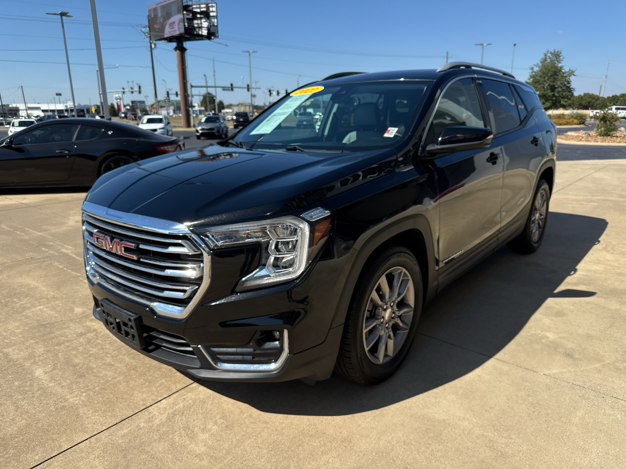 Used 2022 GMC Terrain SLT Sport Utility