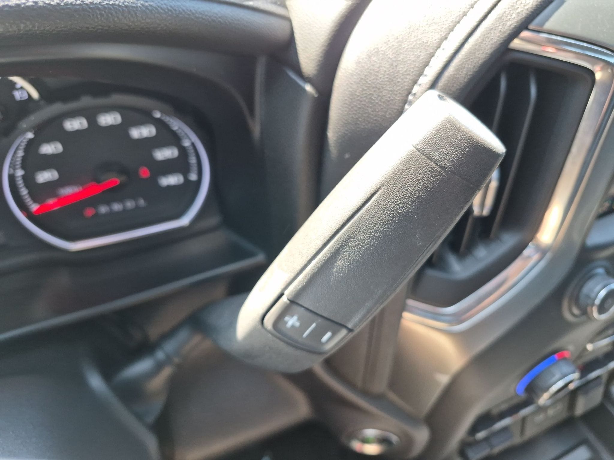2021 Chevrolet Silverado 1500 LTZ - Photo 12