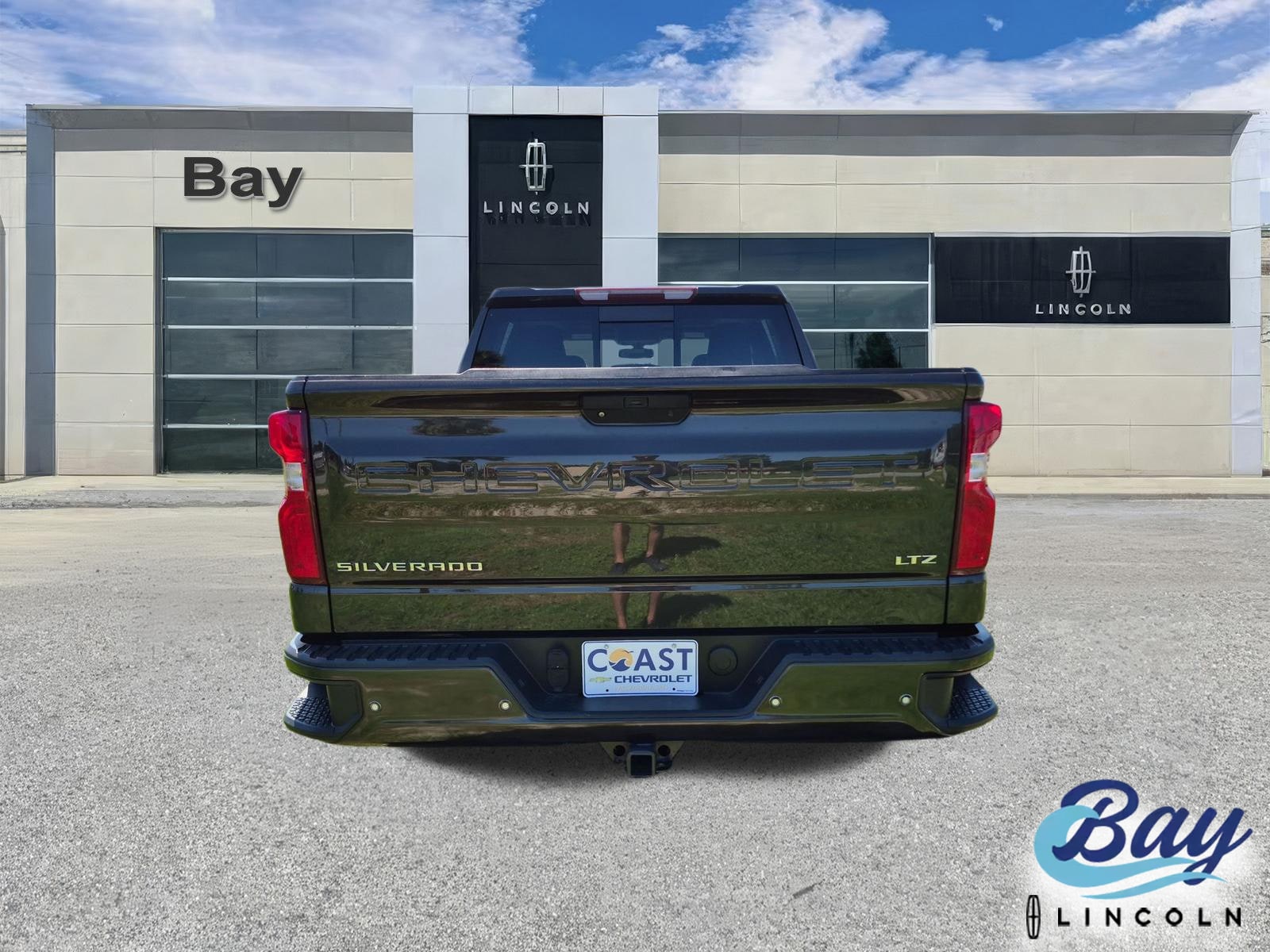 2021 Chevrolet Silverado 1500 LTZ - Photo 7