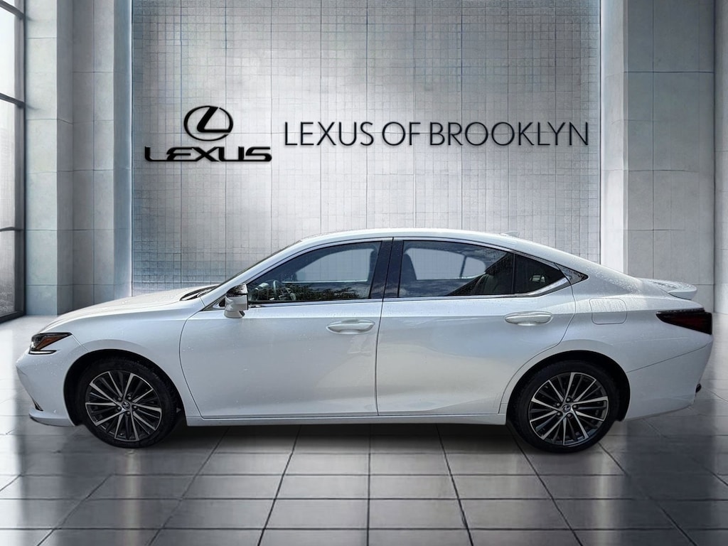 Certified 2023 Lexus ES 250 Sedan