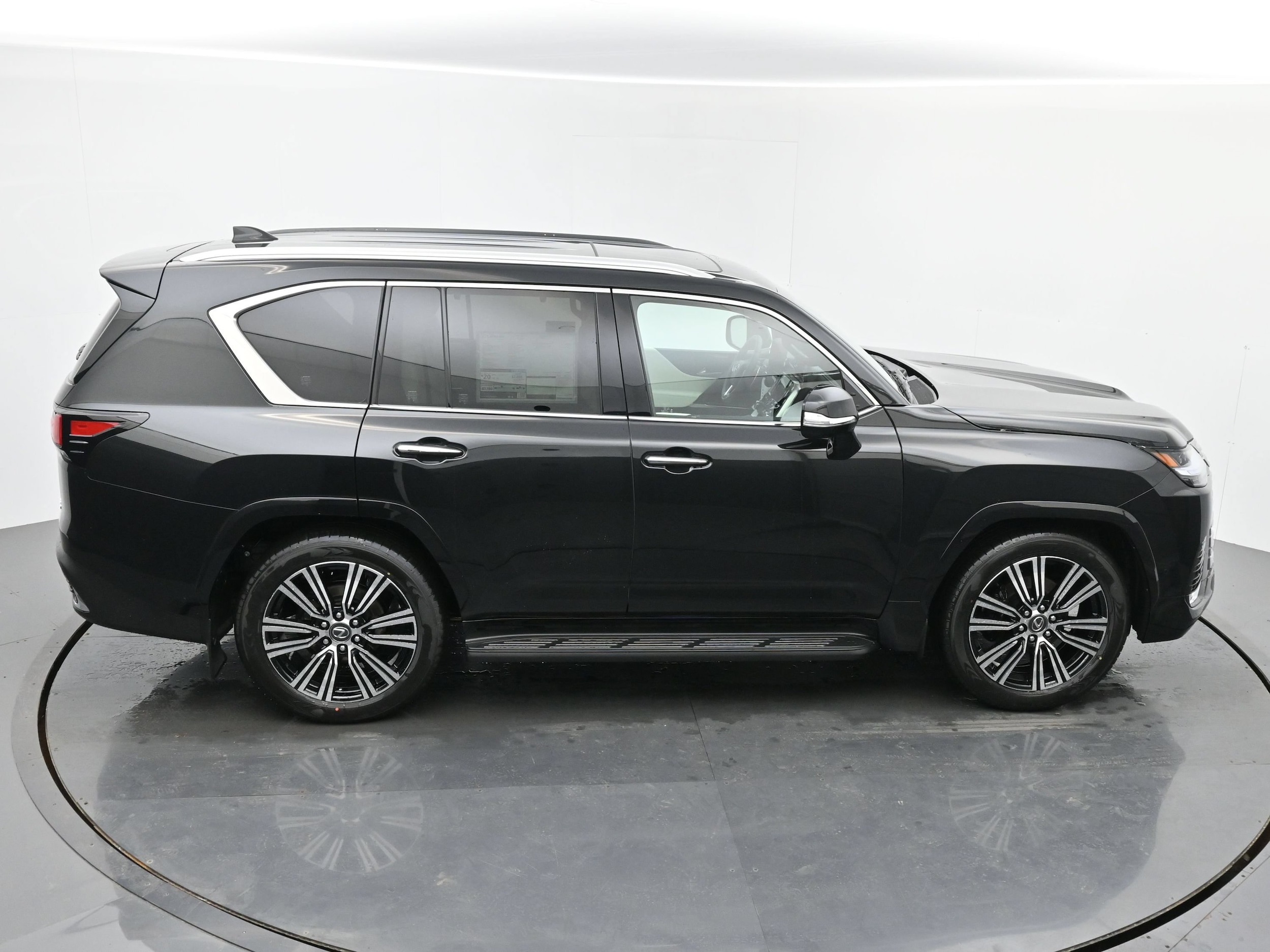 2026 Lexus LX 700h Luxury - Photo 28
