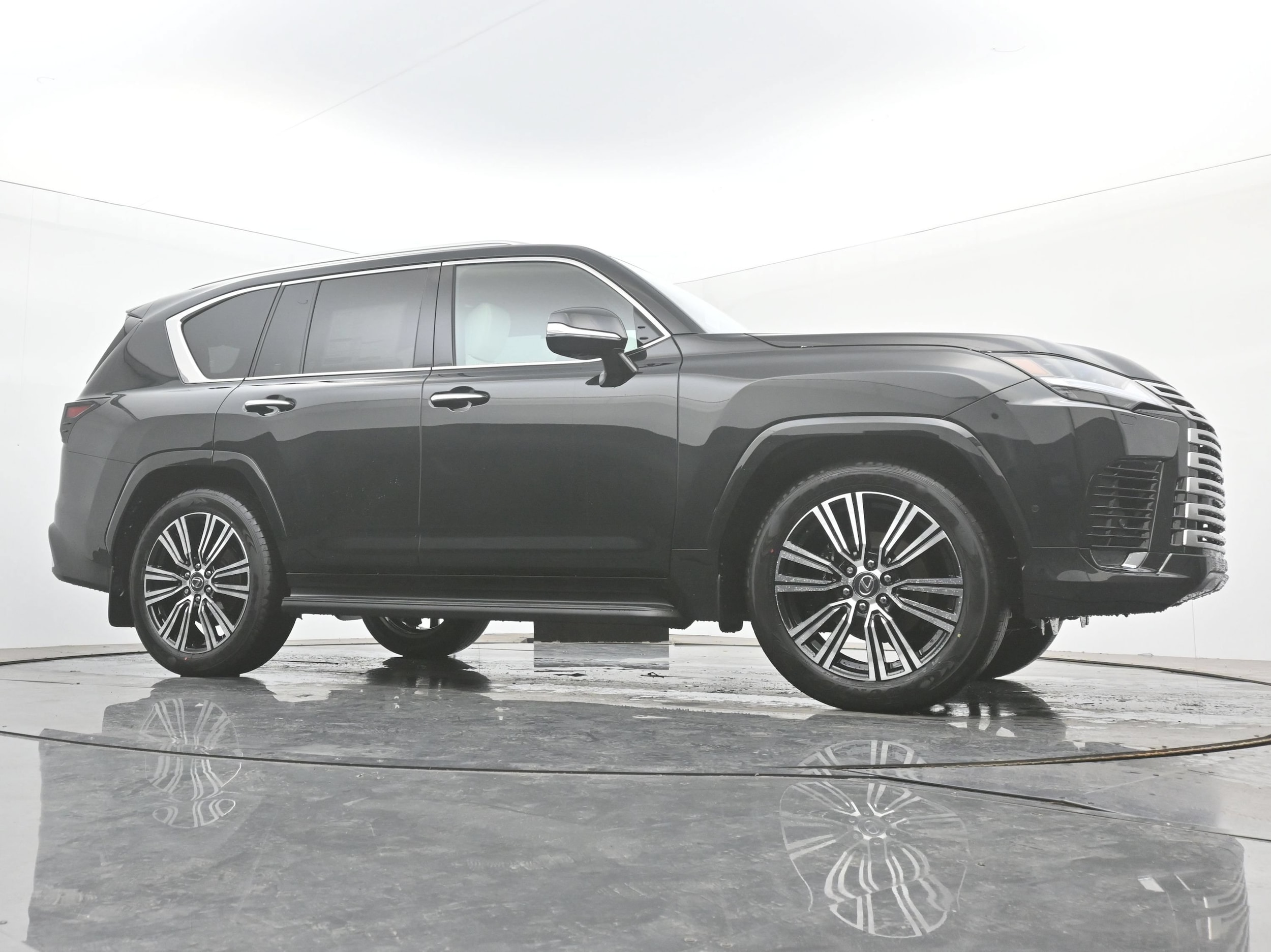 2026 Lexus LX 700h Luxury - Photo 21