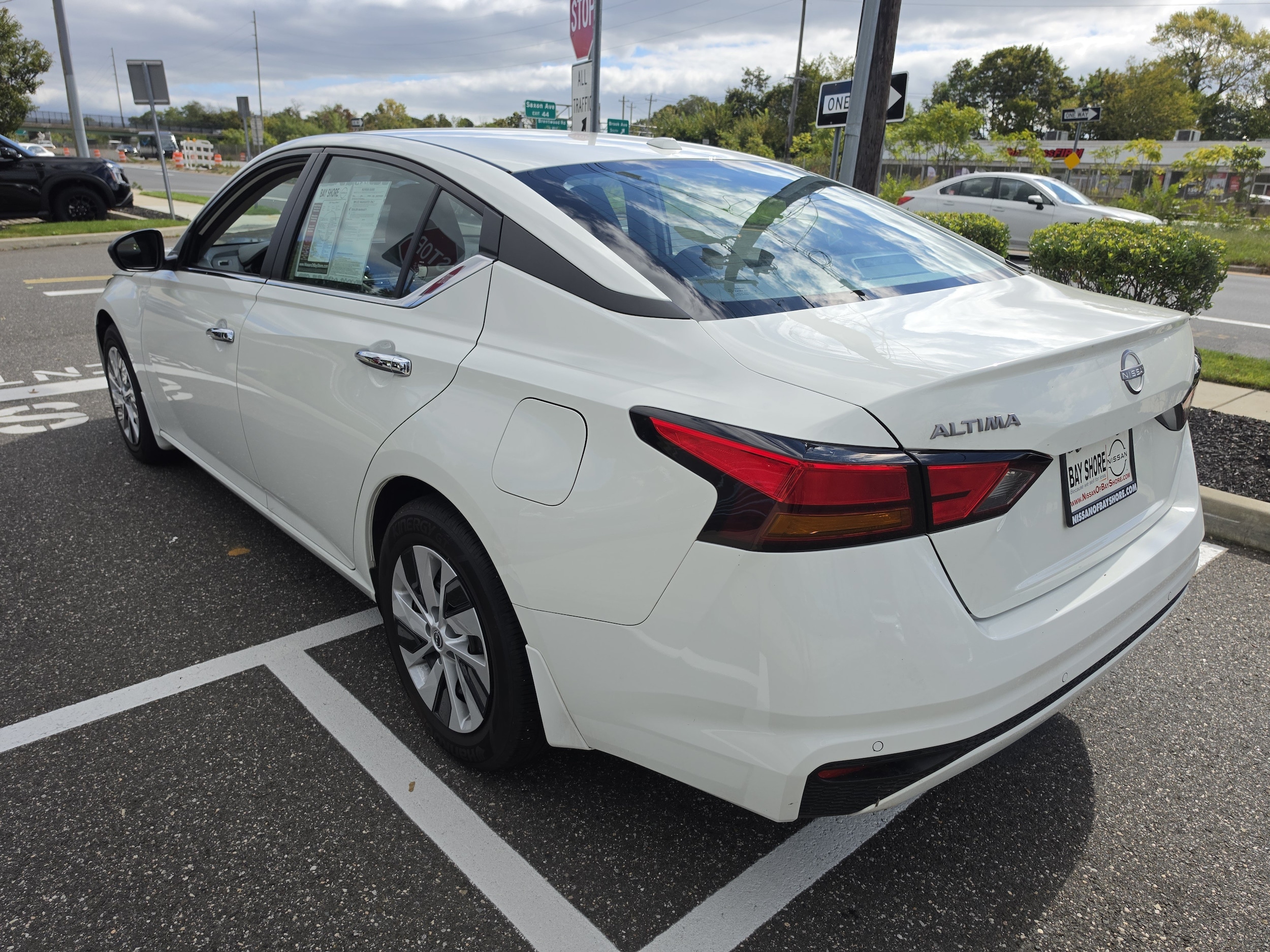 2025 Nissan Altima S - Photo 8