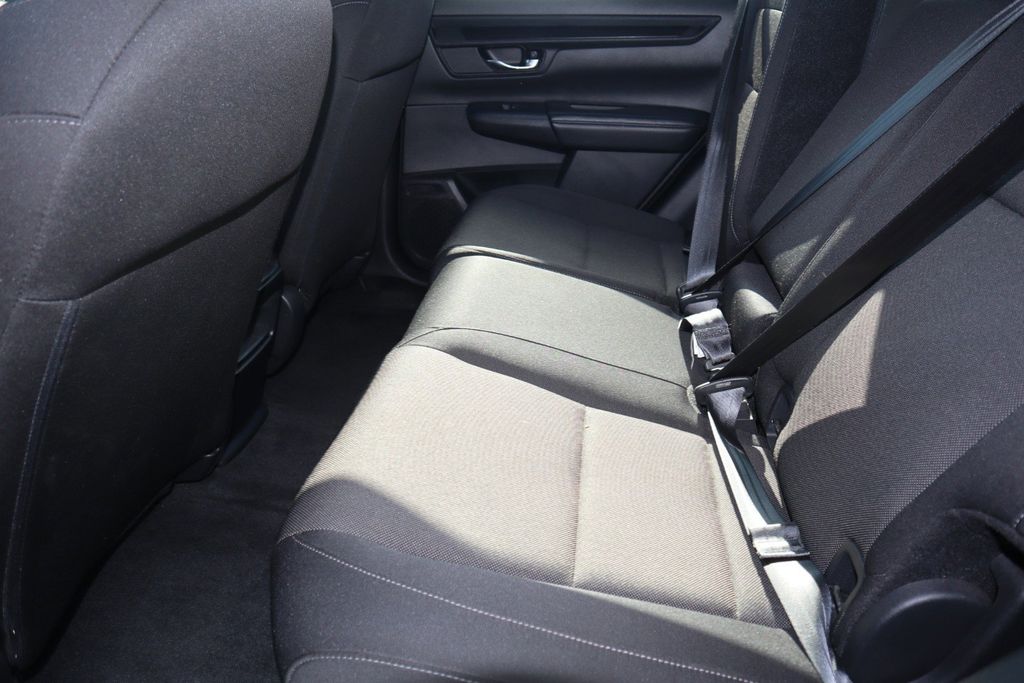 2024 Honda CR-V LX - Photo 17