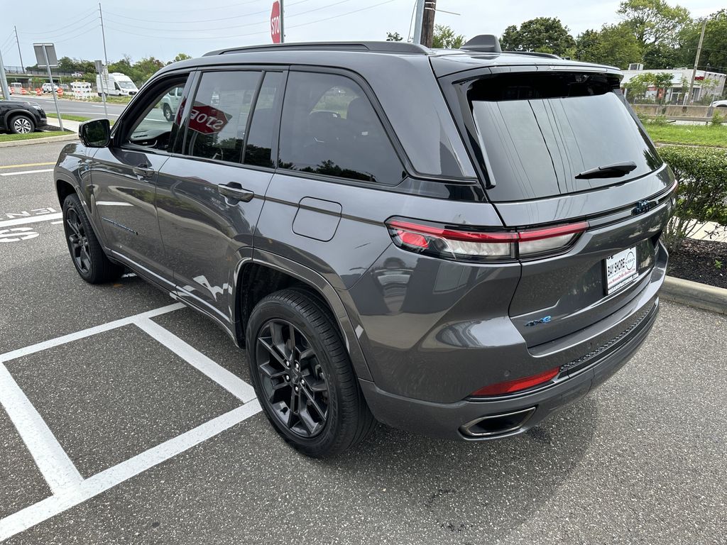 2023 Jeep Grand Cherokee 30th Anniversary 4xe - Photo 10