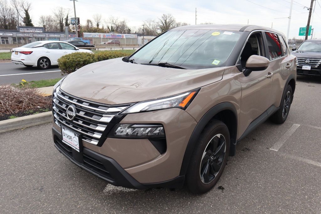2025 Nissan Rogue SV - Photo 9