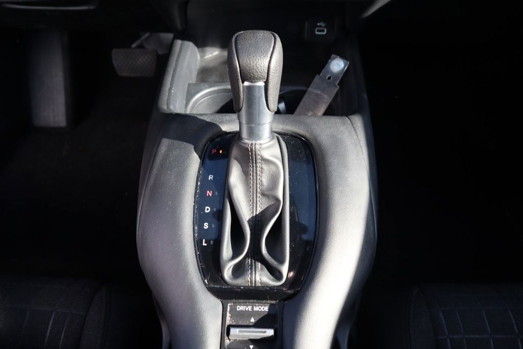 2025 Honda HR-V LX - Photo 17