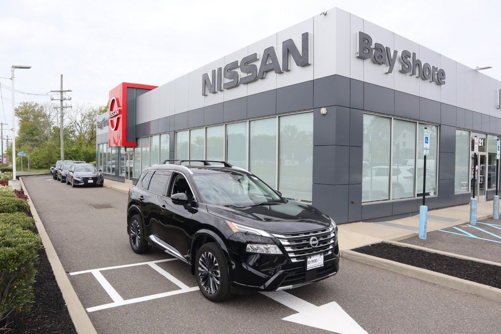 Used 2025 Nissan Rogue Platinum SUV UB11041T for Sale in Bay Shore, NY, at Nissan of Bay Shore