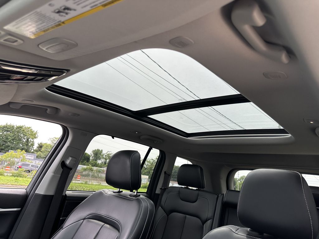 2023 Jeep Grand Cherokee 30th Anniversary 4xe - Photo 22