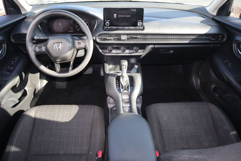 2025 Honda HR-V LX - Photo 11