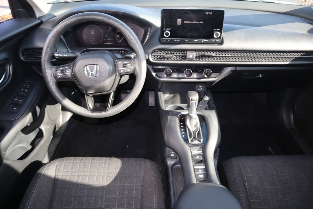 2025 Honda HR-V LX - Photo 12