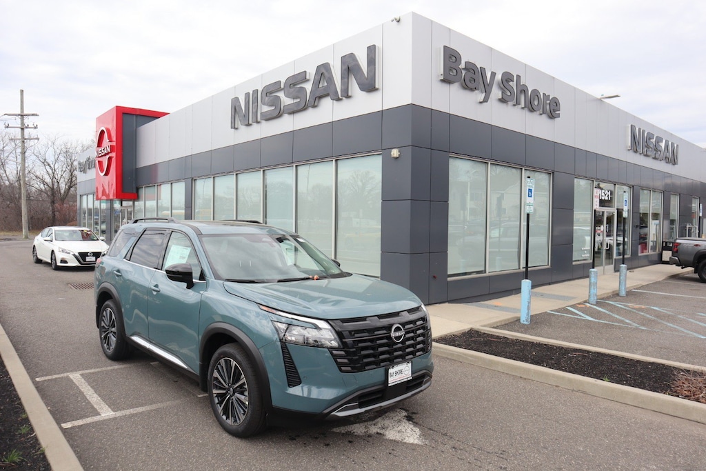 New 2026 Nissan Pathfinder Platinum SUV
