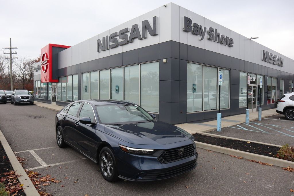 Used 2023 Honda Accord Sedan EX EX CVT
