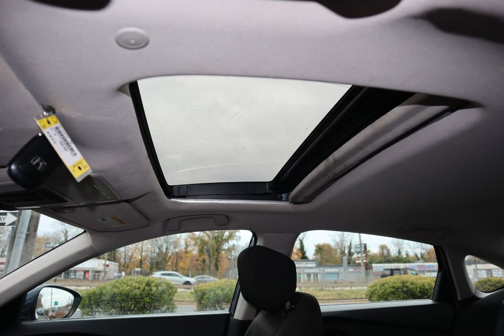 2023 Honda Accord EX - Photo 18