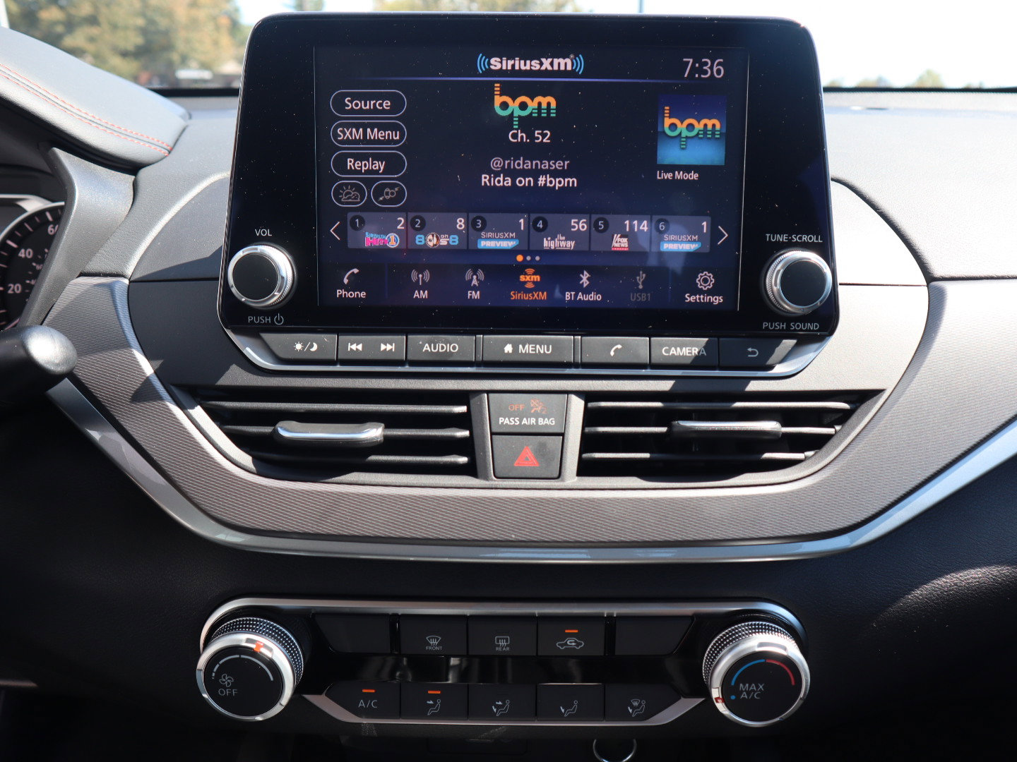 2025 Nissan Altima SR - Photo 25