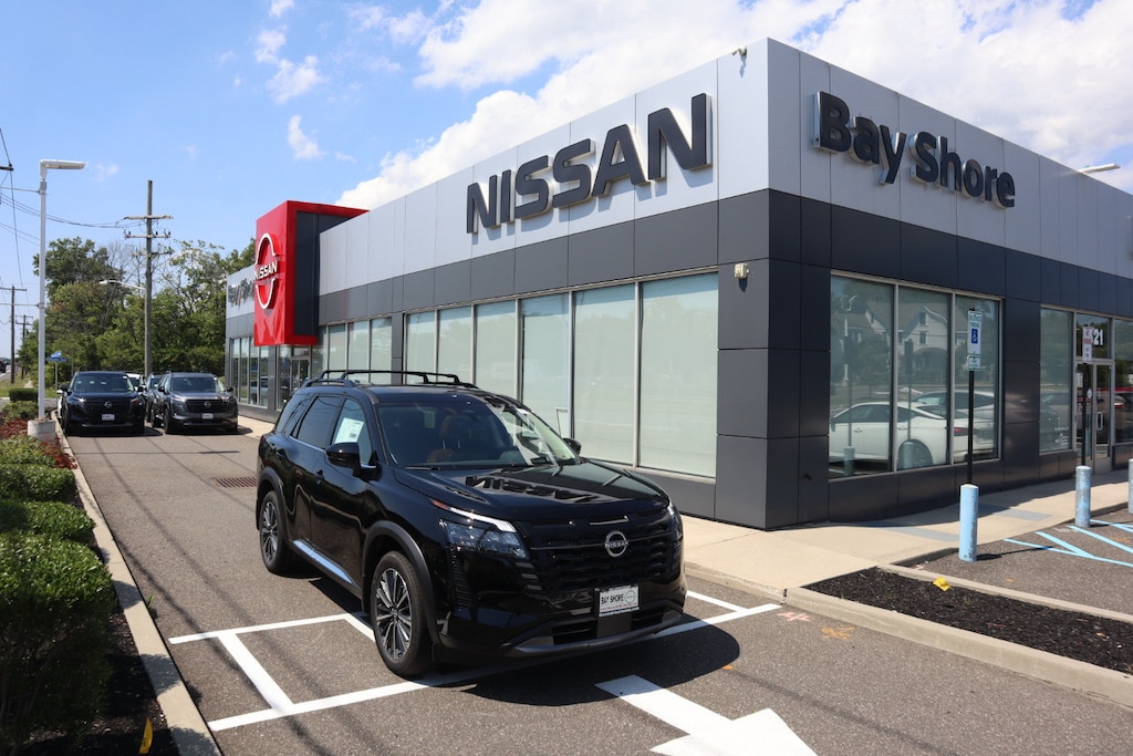 New 2026 Nissan Pathfinder Platinum SUV