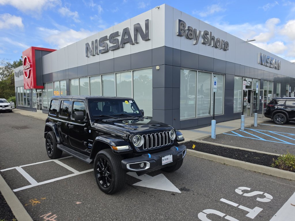Used 2024 Jeep Wrangler 4xe Sahara SUV UB11277P for Sale in Bay Shore, NY, at Nissan of Bay Shore