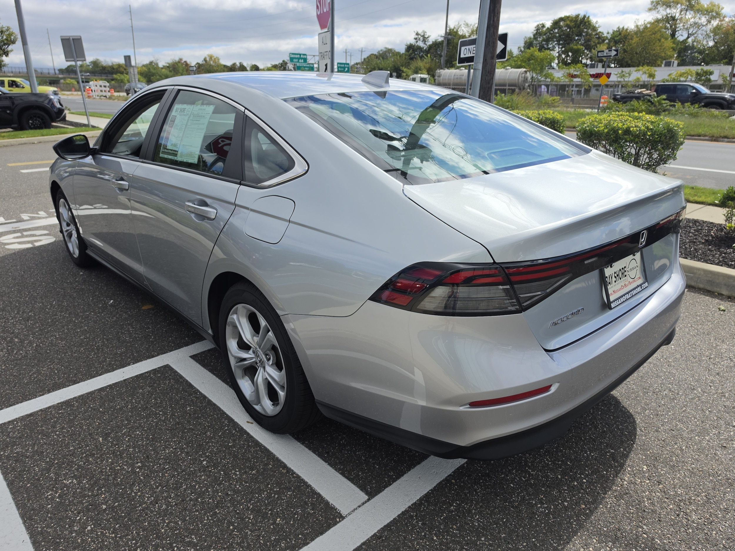 2024 Honda Accord LX - Photo 8