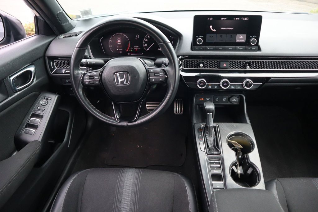 2025 Honda Civic Sport - Photo 14