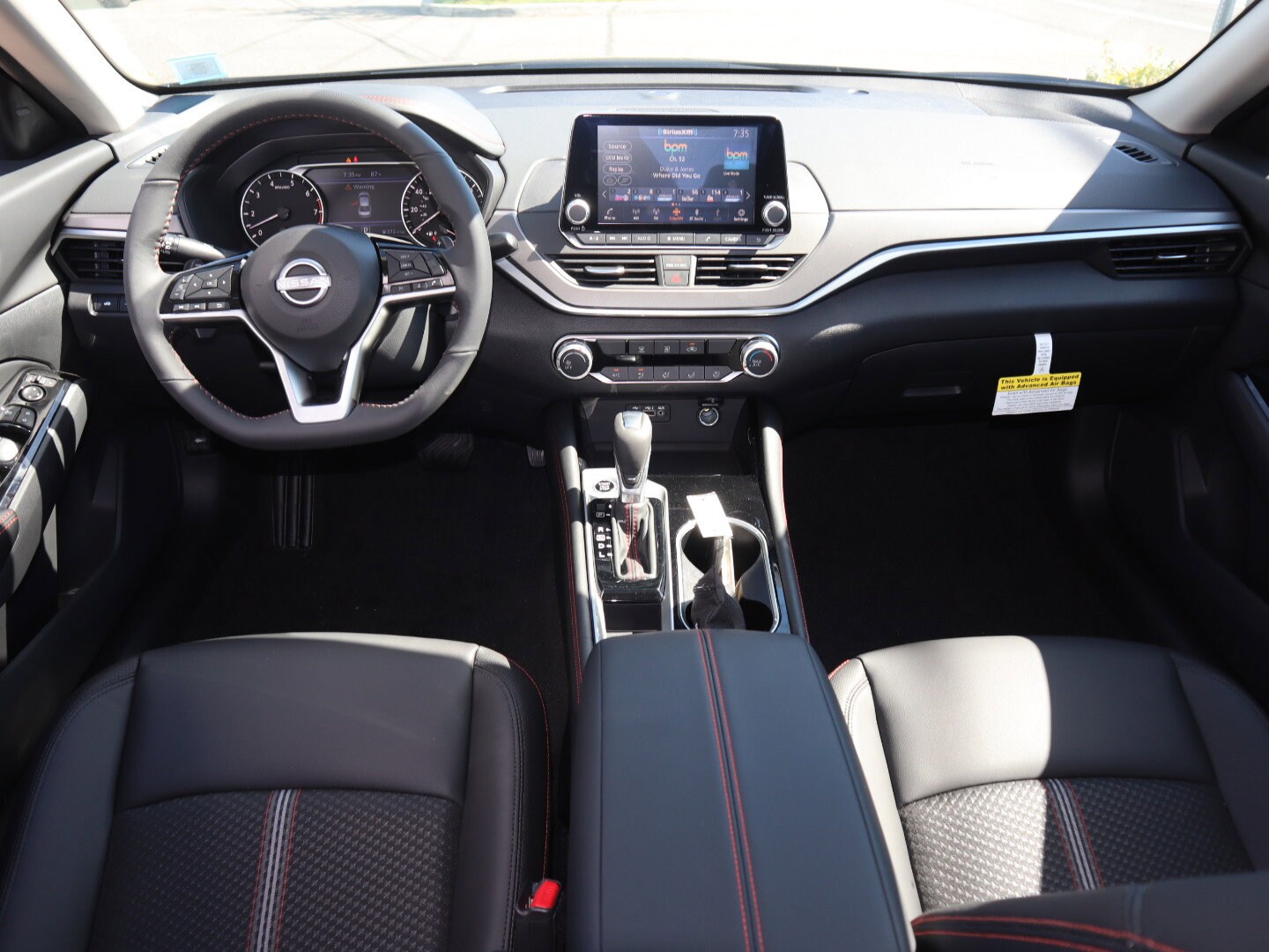 2025 Nissan Altima SR - Photo 19