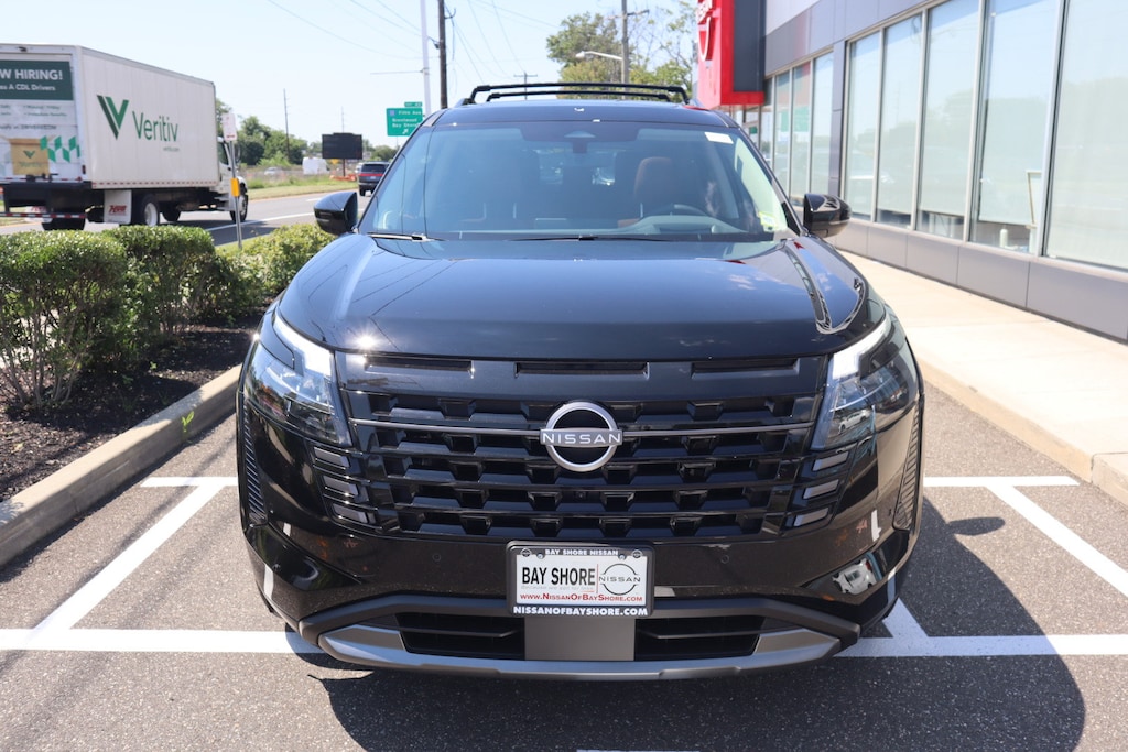 New 2026 Nissan Pathfinder Platinum SUV