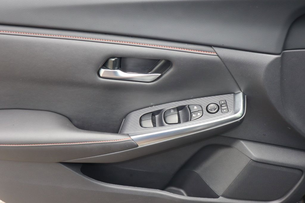 2024 Nissan Sentra SR - Photo 18