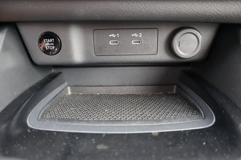 2025 Nissan Rogue SV - Photo 23