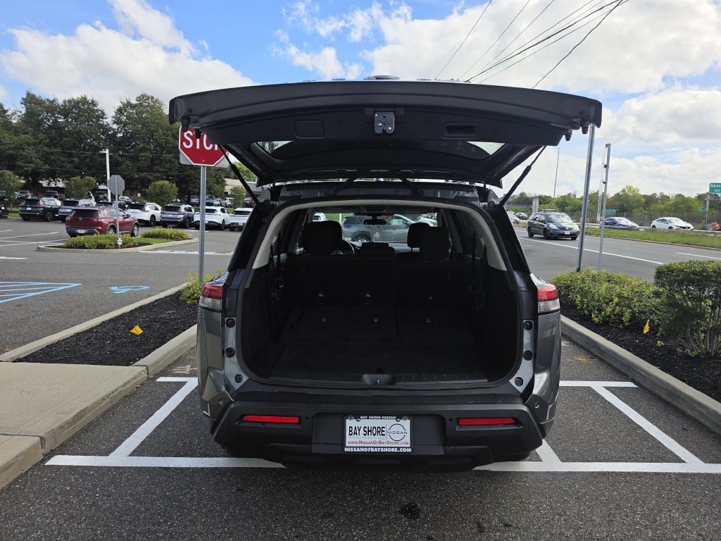 2024 Nissan Pathfinder SV - Photo 24