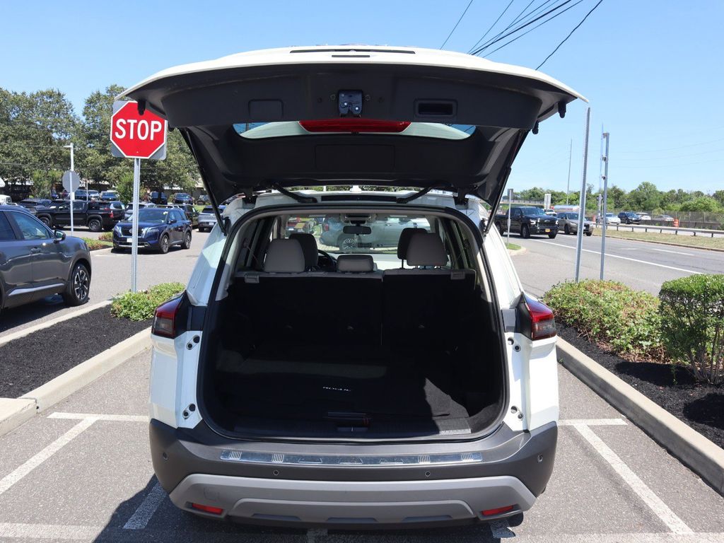 2023 Nissan Rogue SV - Photo 28