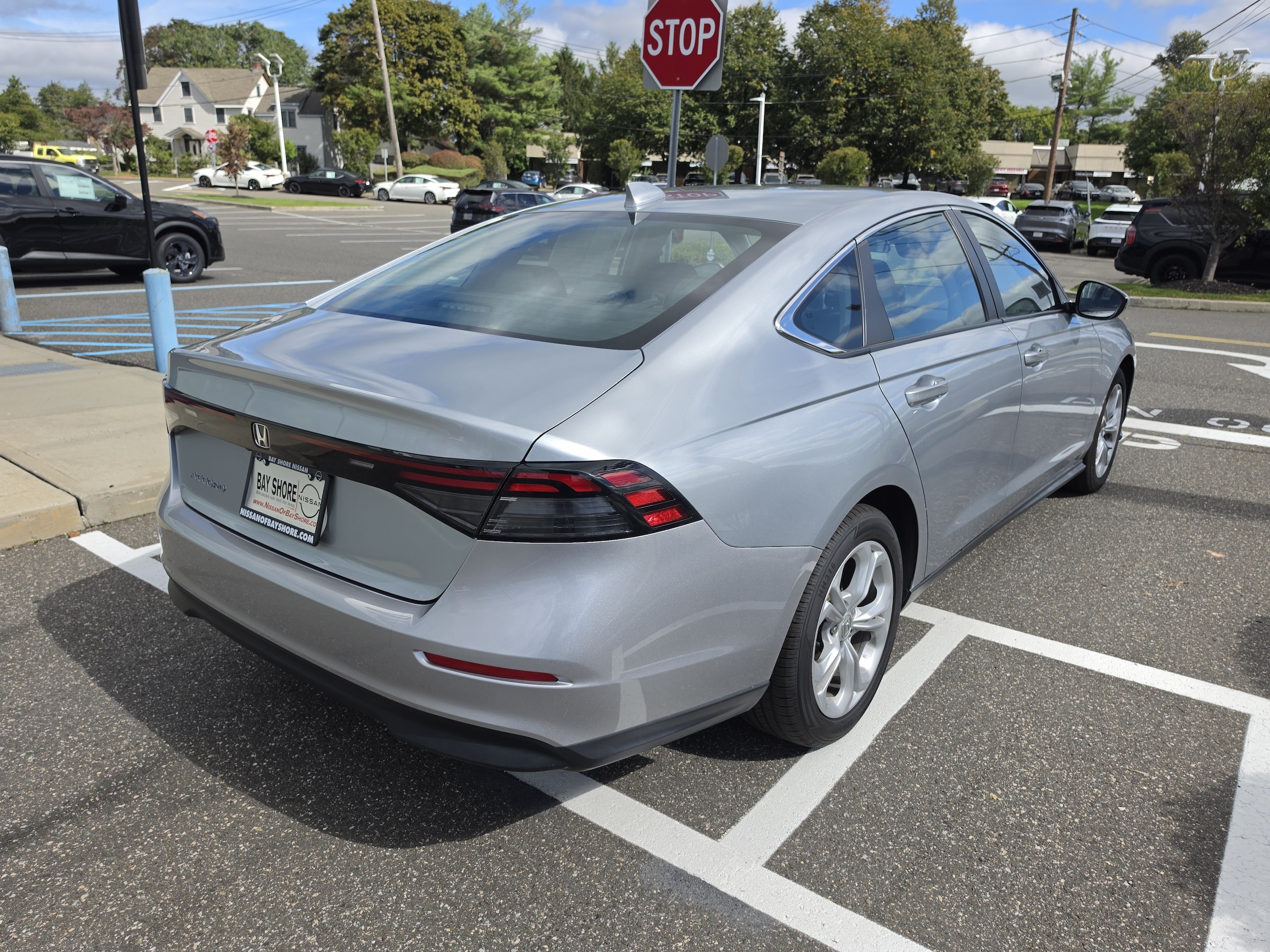 2024 Honda Accord LX - Photo 6