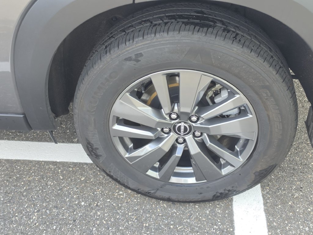2024 Nissan Pathfinder SV - Photo 9