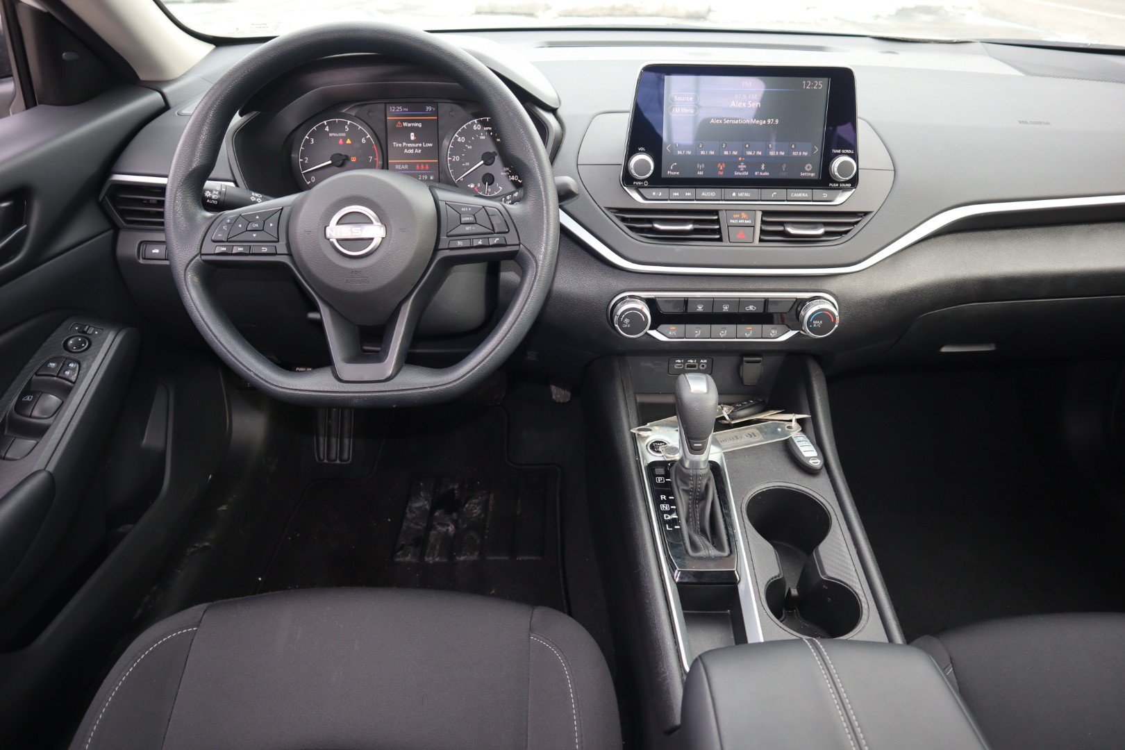 2025 Nissan Altima S - Photo 16
