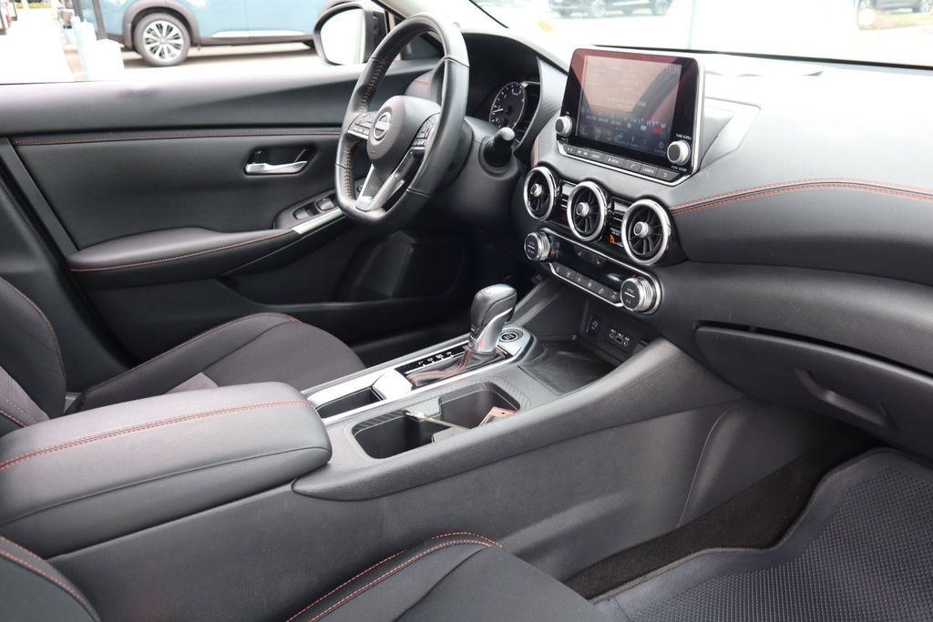 2024 Nissan Sentra SR - Photo 25