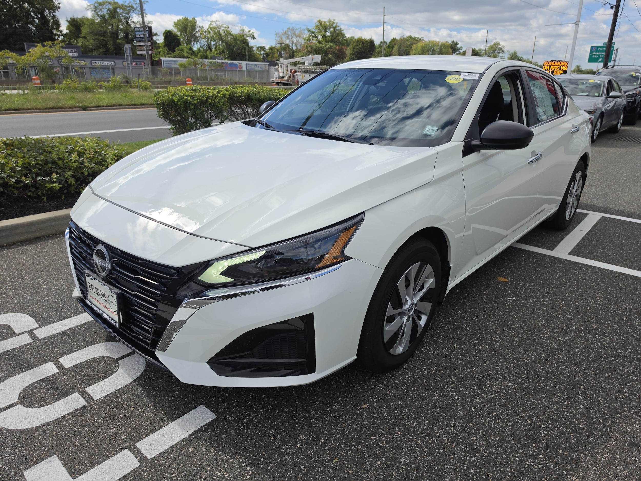 2025 Nissan Altima S - Photo 9