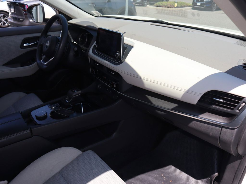2023 Nissan Rogue SV - Photo 26