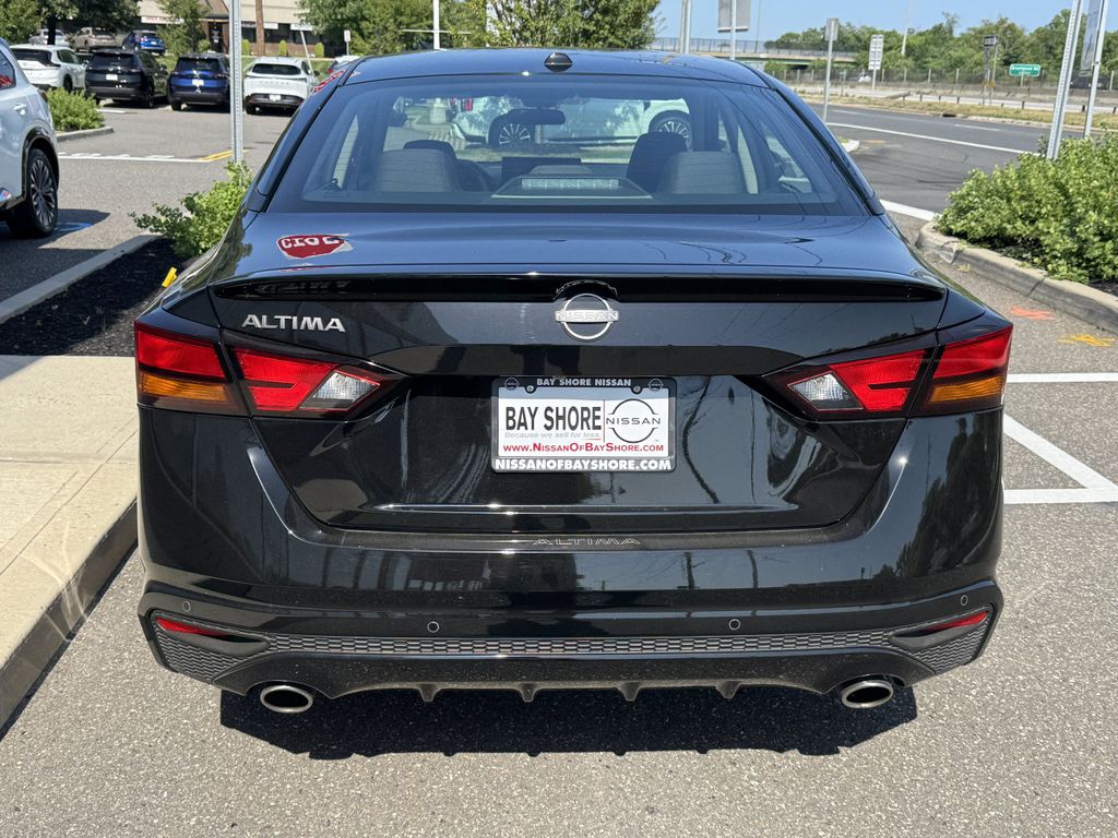 2025 Nissan Altima SV - Photo 6
