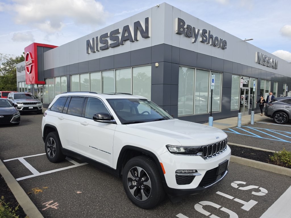 Used 2023 Jeep Grand Cherokee 4xe Base SUV UB11276P for Sale in Bay Shore, NY, at Nissan of Bay Shore