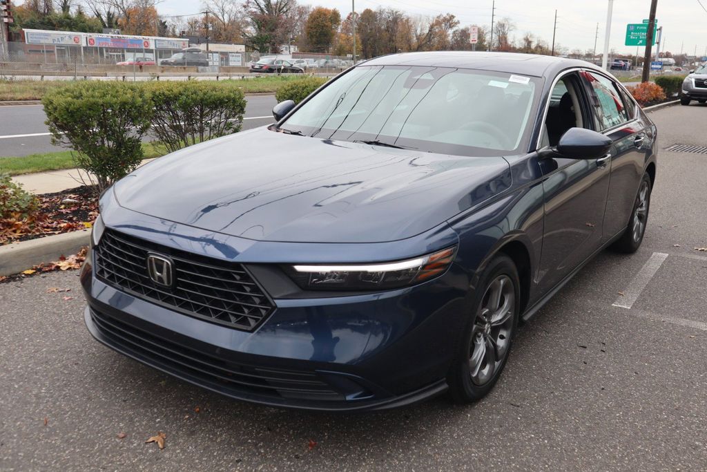 2023 Honda Accord EX - Photo 9