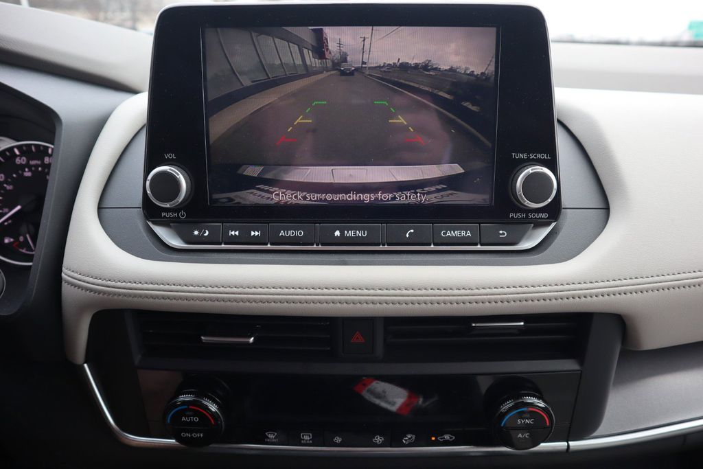 2025 Nissan Rogue SV - Photo 20